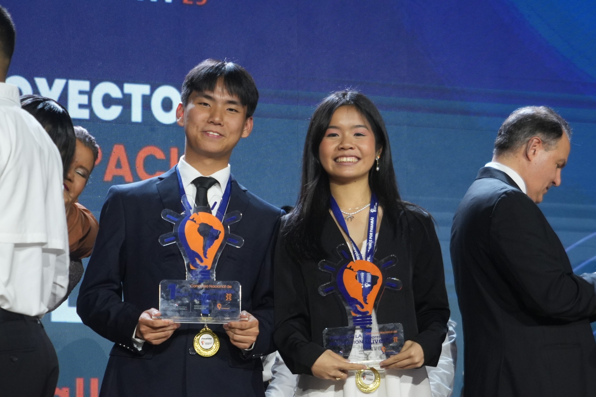 Finalistas del Concurso Nacional de Emprendimiento Juvenil 2025